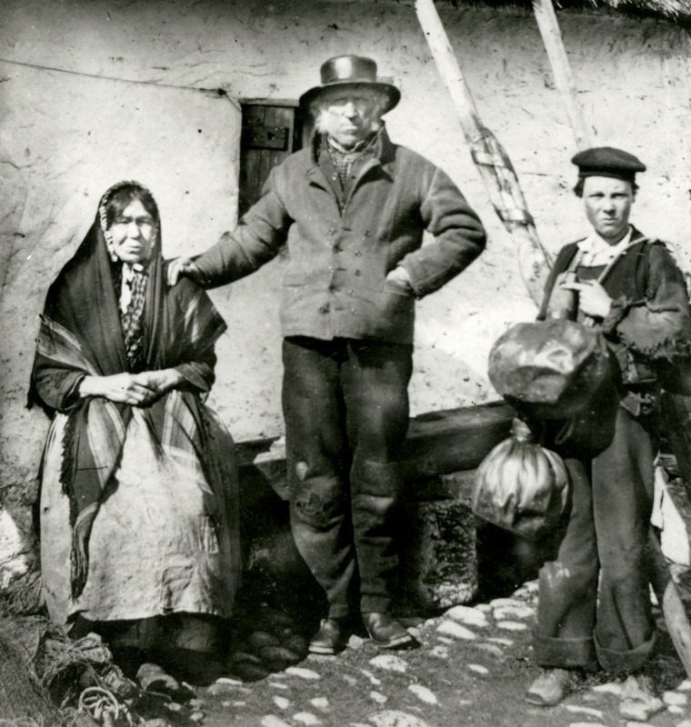 Padge King, ‘King of the Claddagh’, and family, c. 1880s In 1820, the historian James Hardiman wrote that the Claddagh ‘from time immemorial has been ruled by one of their own body, periodically elected, who is dignified with the title of mayor, [who] regulates the community according to their own peculiar laws and customs.’ Courtesy of Chetham's Library, Manchester